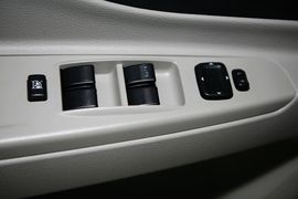 2011款奔腾B50