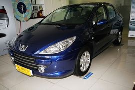 2010款标致307两厢