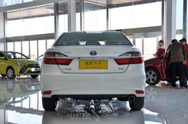 2016款广汽丰田凯美瑞双擎