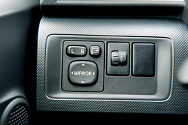 丰田ZELAS杰路驰杂志评测