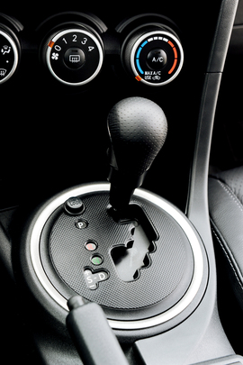 丰田ZELAS杰路驰杂志评测