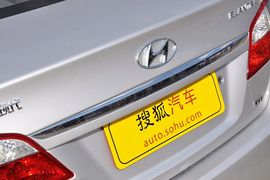 2011款北京现代新悦动