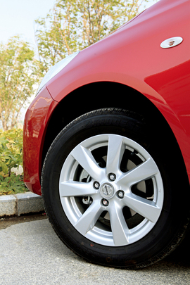 日产阳光杂志评测图片