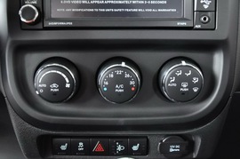 2011款Jeep吉普指南者