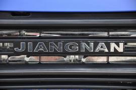 2010款众泰江南TT