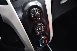 2011款广汽丰田雅力士