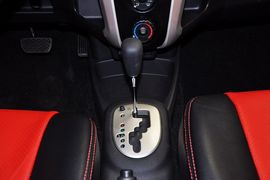 2011款广汽丰田雅力士