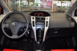 2011款广汽丰田雅力士