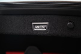 2017款宝马M760Li