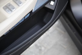 2017款宝马M760Li