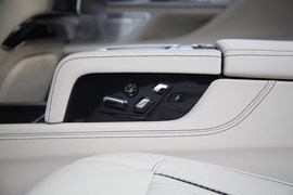 2017款宝马M760Li