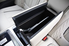 2017款宝马M760Li