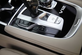 2017款宝马M760Li