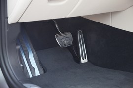 2017款宝马M760Li