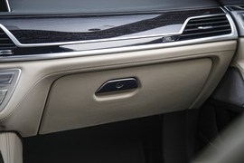 2017款宝马M760Li