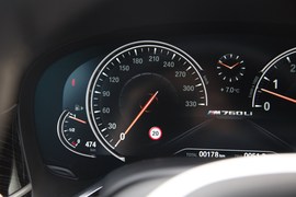 2017款宝马M760Li