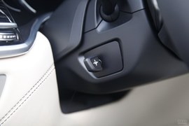 2017款宝马M760Li