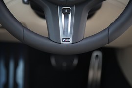 2017款宝马M760Li