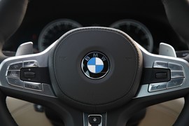 2017款宝马M760Li