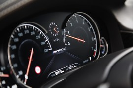 2017款宝马M760Li