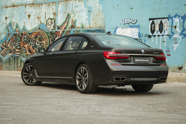 2017款宝马M760Li