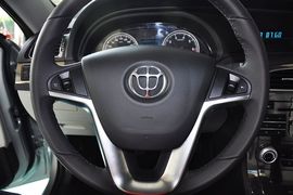 2011款中华H530
