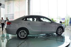 2011款中华H530
