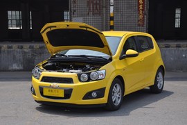 2011款雪佛兰爱唯欧两厢