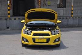 2011款雪佛兰爱唯欧两厢