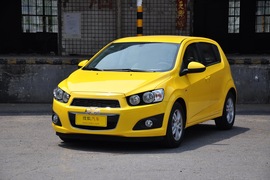 2011款雪佛兰爱唯欧两厢