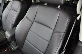 2011款JEEP指南者豪华导航版到店实拍