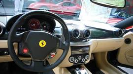 黑色599GTB