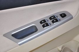 2010款中华骏捷FSV