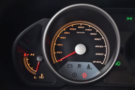 2010款中华骏捷FSV