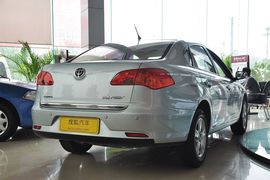 2010款中华骏捷FSV