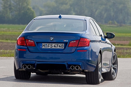 2012款宝马M5