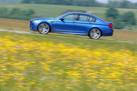 2012款宝马M5