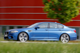 2012款宝马M5