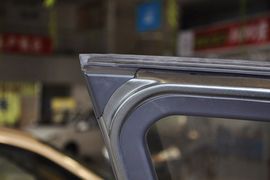 2011款风行景逸XL