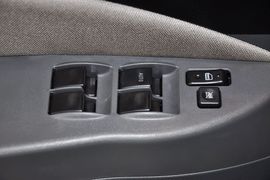 2011款风行景逸XL