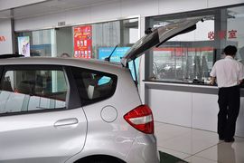 2011款本田飞度1.5L自动豪华型到店实拍
