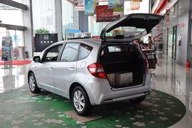 2011款本田飞度1.5L自动豪华型到店实拍