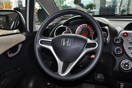 2011款本田飞度1.5L自动豪华型到店实拍