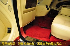 2011款宾利穆尚红内饰特别定制版到店实拍