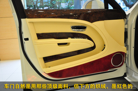 2011款宾利穆尚红内饰特别定制版到店实拍