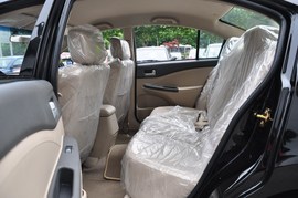 2011款奇瑞E5上海到店实拍