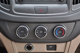 2011款奇瑞E5上海到店实拍