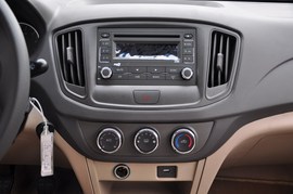 2011款奇瑞E5上海到店实拍