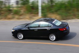 2011款广汽传祺2.0AT试驾