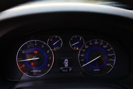 2011款广汽传祺2.0AT试驾